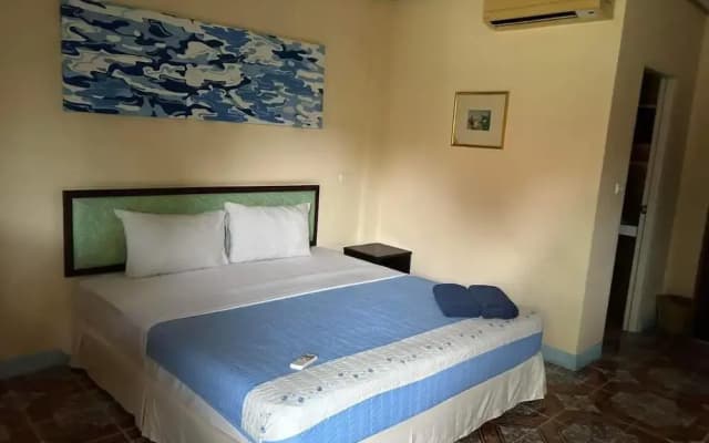 Oceanview Bungalows Hotel - photo 3