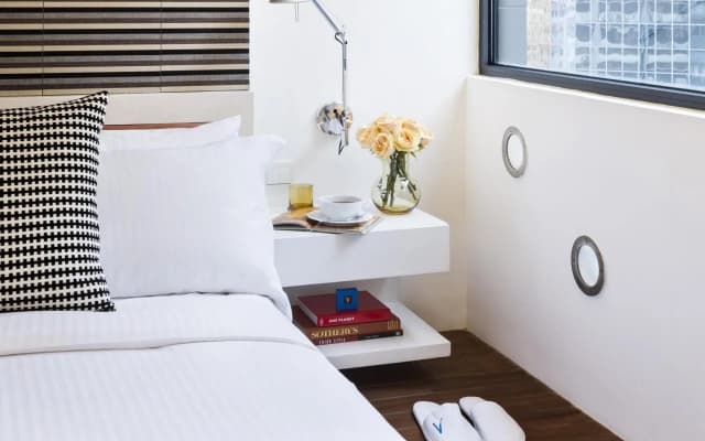 V Causeway Bay Hotel  Serviced Apartments - photo 2