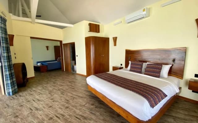 Absolute Beachfront Resort - photo 3