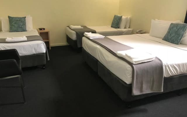 Miami Hotel Melbourne - photo 4