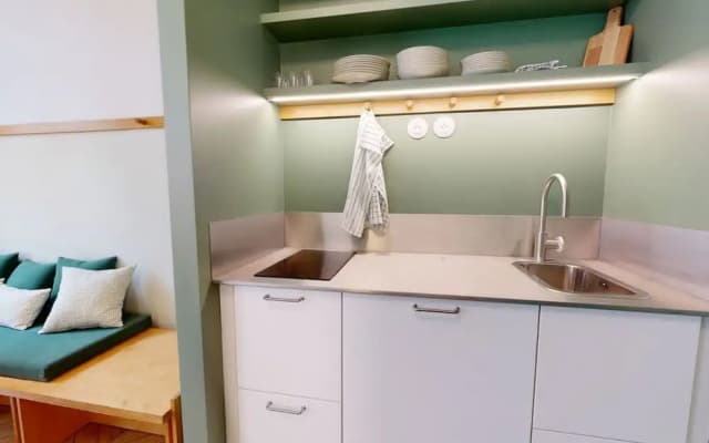Joivy Delightful 1bed Studio w/ Shared Co-working - photo 2