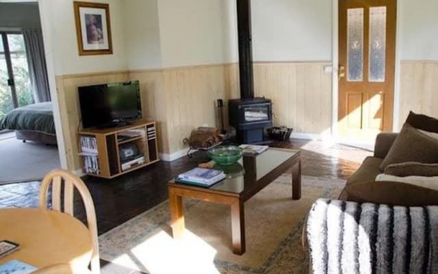 Stony Creek Cottages - photo 2
