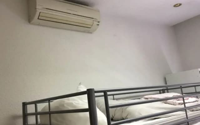 Apartmenti Chamartin- Hostel - photo 5