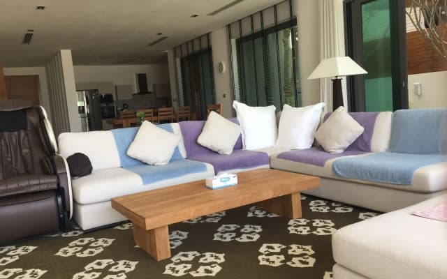 Rawai Beachfront Luxury Pool Villa - photo 2