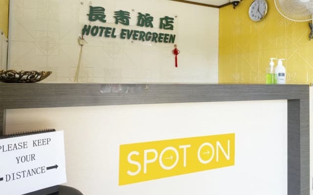 Evergreen Hotel by OYO Rooms - photo 2