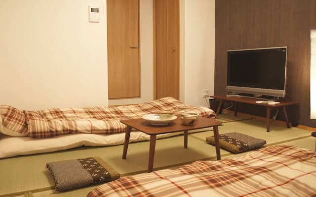 Tiara Court West apartment - photo 4