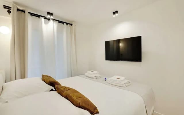 Stunning Apartment -2br/6p- Grand Rex - photo 3