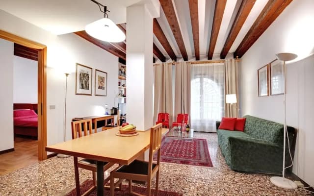 Venice Suite Apartment - photo 3