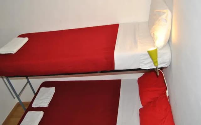 Hostal Guest House Barcelona - photo 2