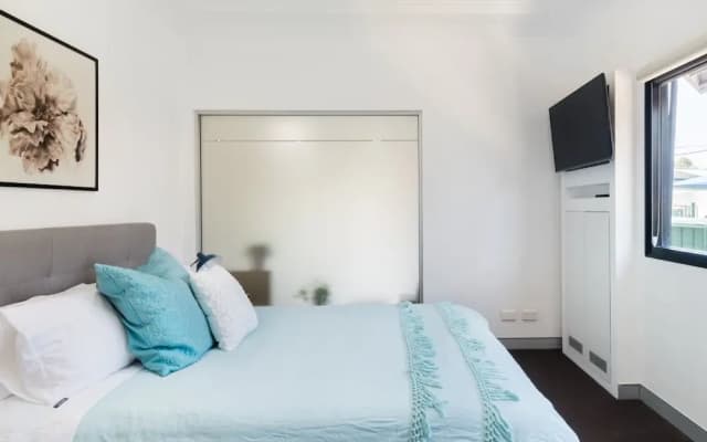 Studio 64 Oyster Bay Modern - photo 3