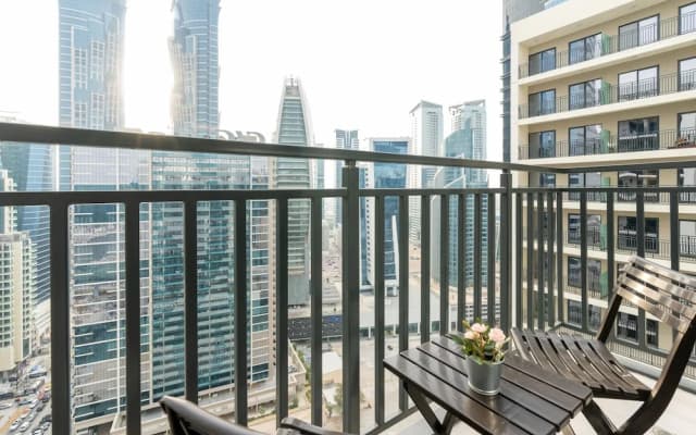 Whitesage Downtown's Gem A Fancy Retreat Near Burj Khalifa - photo 5