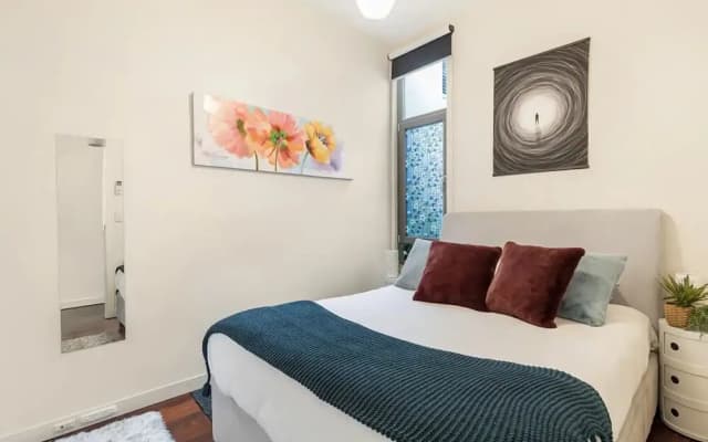 Quintessential 2 Bedroom Terrace House - photo 5