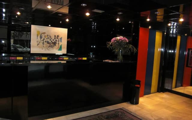 Apartamentos Descartes - photo 2