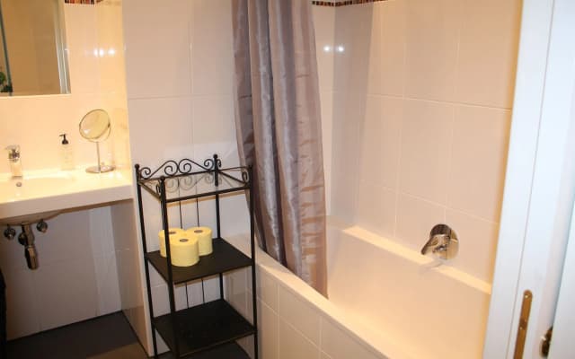 GoVienna Opera Apartment - photo 5