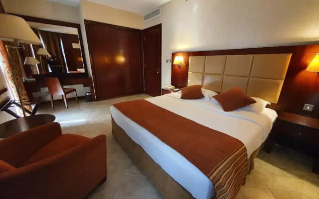 Vision Hotel Apartments Deluxe - photo 5