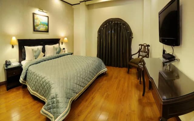 Hotel Diplomat Residency - photo 5