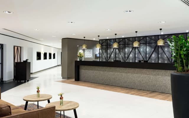 NH Amsterdam Leidseplein - photo 2