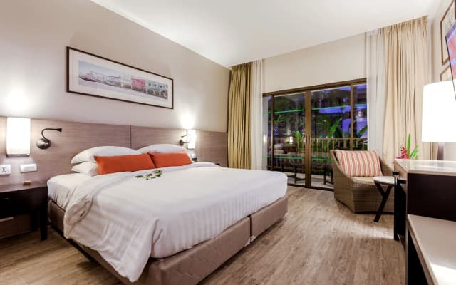 Deevana Plaza Phuket - photo 5