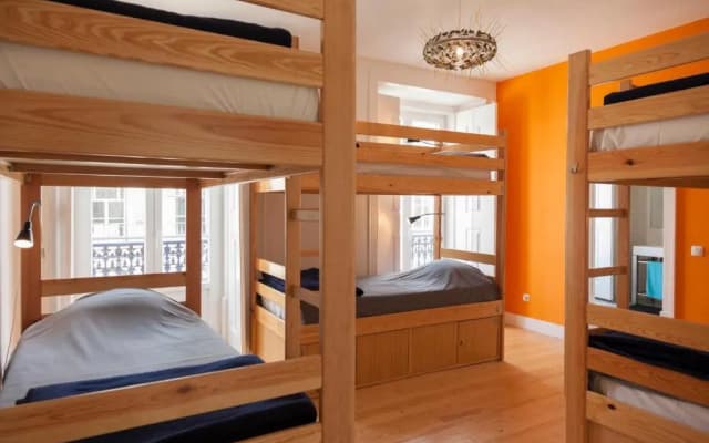 Lisbon Lounge Hostel - photo 2