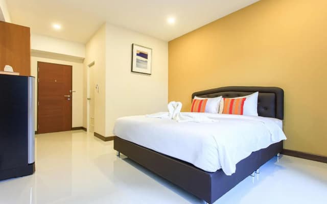 Chanapat Hotel - photo 5