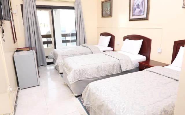 Deira Palace Hotel - photo 4