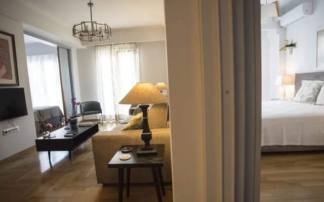 Elegant apartment under Acropolis - photo 3