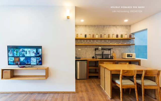 Minimalist & Modern Apartment I - photo 4