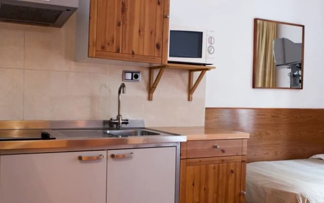Centric Apartments Guest House - photo 3