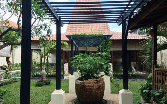 Joglo Villa - photo 2