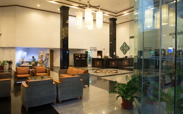 CH Hotel - photo 2