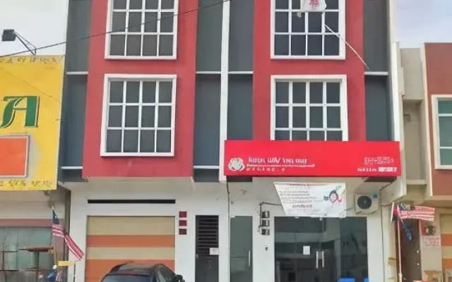 3 BDR shoplot style homestay Yong Peng three rooms. - photo 4