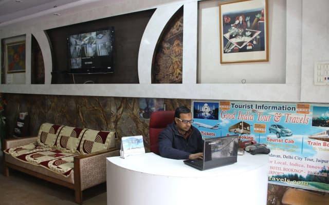 Hotel Su Shree Continental - photo 2