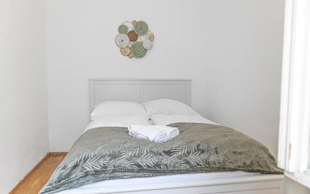 Smart 2BR Apt. Perfect for Longstays near Rennweg - photo 3
