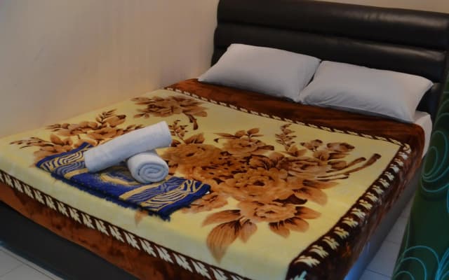 OYO 774 Hotel Iskandar - photo 4
