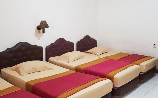 Hotel Royal Juanda - photo 2