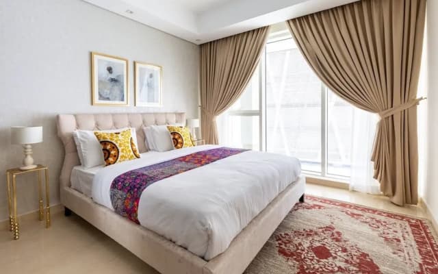 Luxurious 3BR Loft W/ Study In Downtown Dubai - photo 5