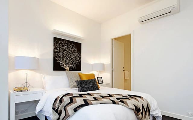 Wyndel Apartments St Kilda Views - photo 4