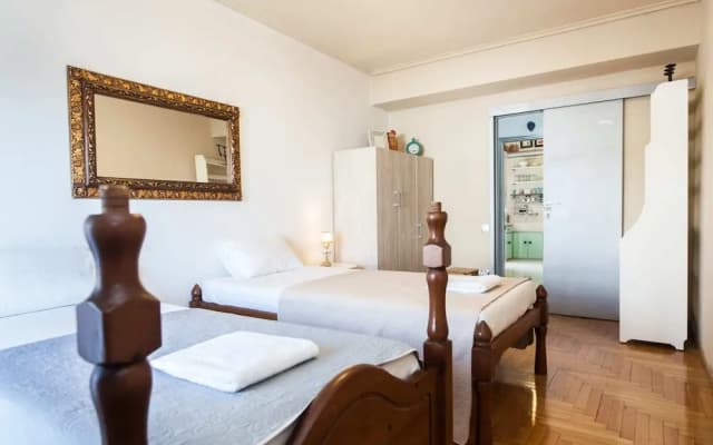 Gorgeous 2 bedrooms apt at Exarcheia - photo 5