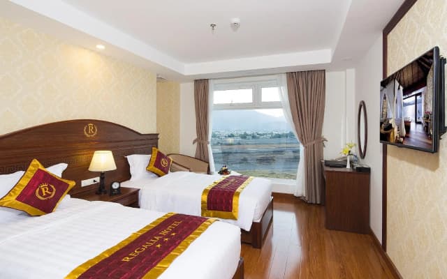 Regalia Hotel - photo 4