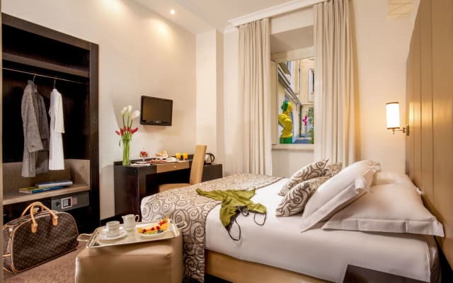 Savoy Hotel - photo 4