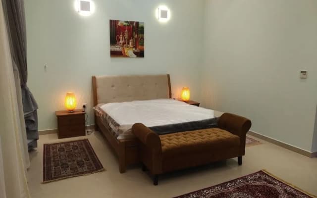 Emirates Hills Lake View Villa - photo 4