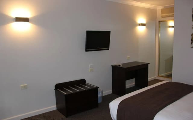Sunshine Motor Inn - photo 3