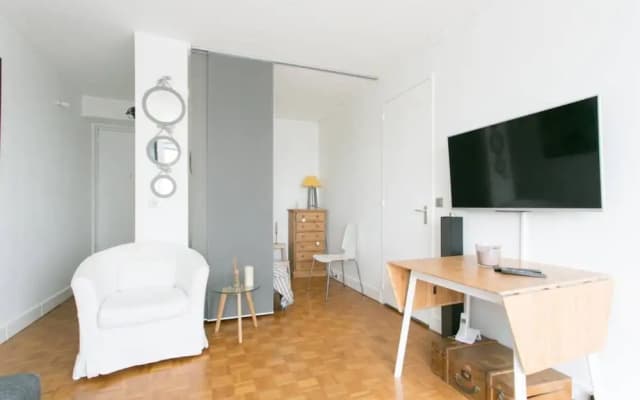 1 Bedroom Apartment Paris Montparnasse - photo 3
