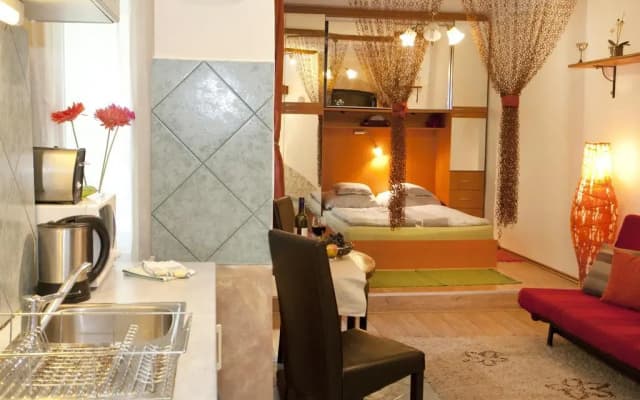 Margit Apartment - photo 3