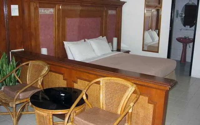Adika Sari Bungalows - photo 2