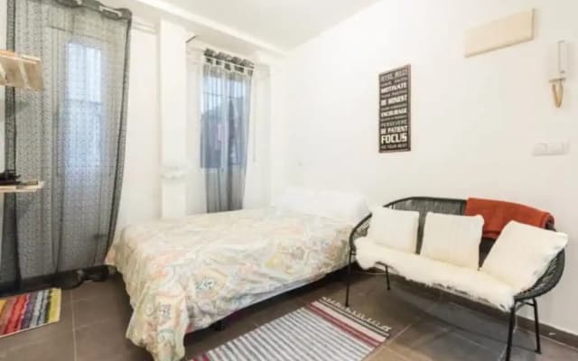 Cosy Studio Reina Sofia Museum - photo 3
