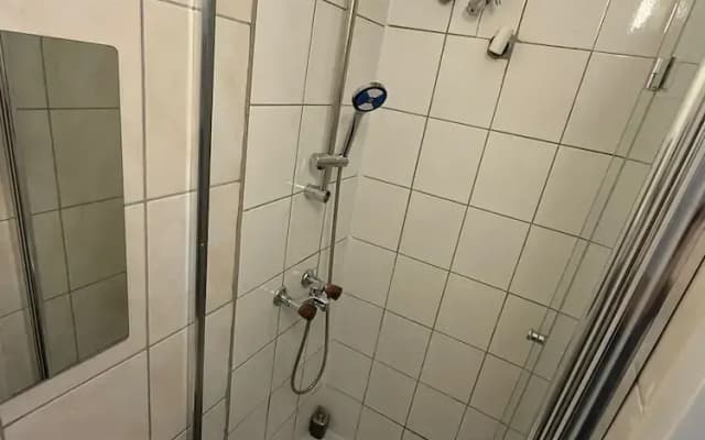 Modern 1BR Apt Close to Westbahnhof - photo 3