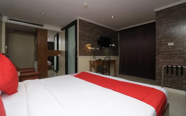 Hotel 72 Ekamai - photo 5