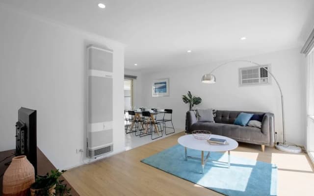 Comfy Beautiful House in Epping - photo 2