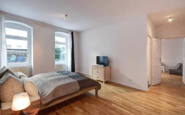 Sleep Like Home Apartments - photo 3